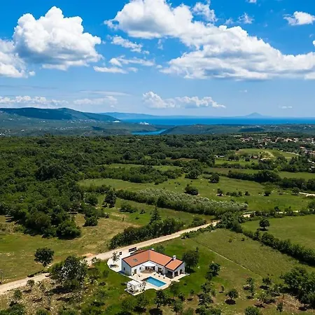 Rr By Istrialux Villa *