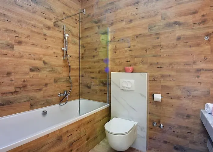 Villa Rr By Istrialux Hrboki