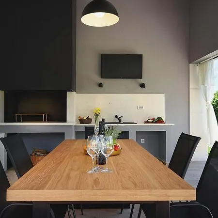 فيلة Rr By Istrialux